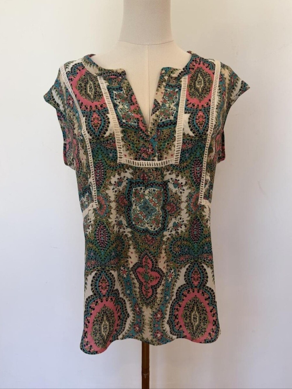 Daniel Rainn Paisley Split-Neck Tunic in Pink and Teal Green